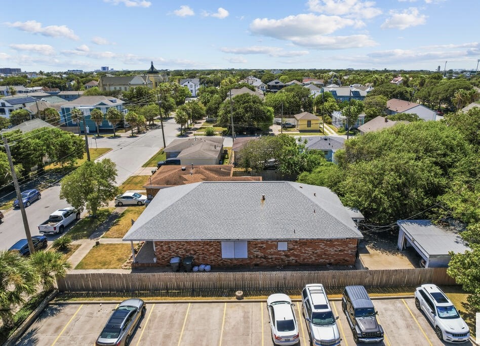 2320 Avenue O 1/2, Galveston, TX 77550