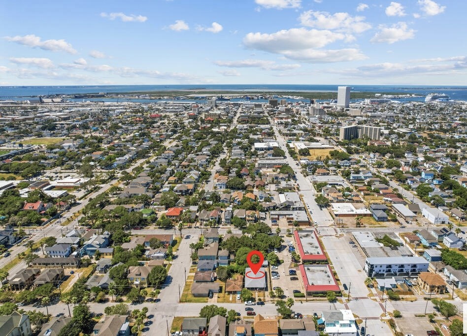 2320 Avenue O 1/2, Galveston, TX 77550