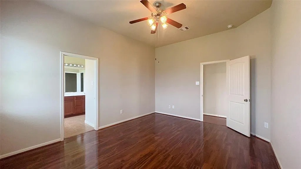 18219 Redoak Manor Lane, Cypress, TX 77433