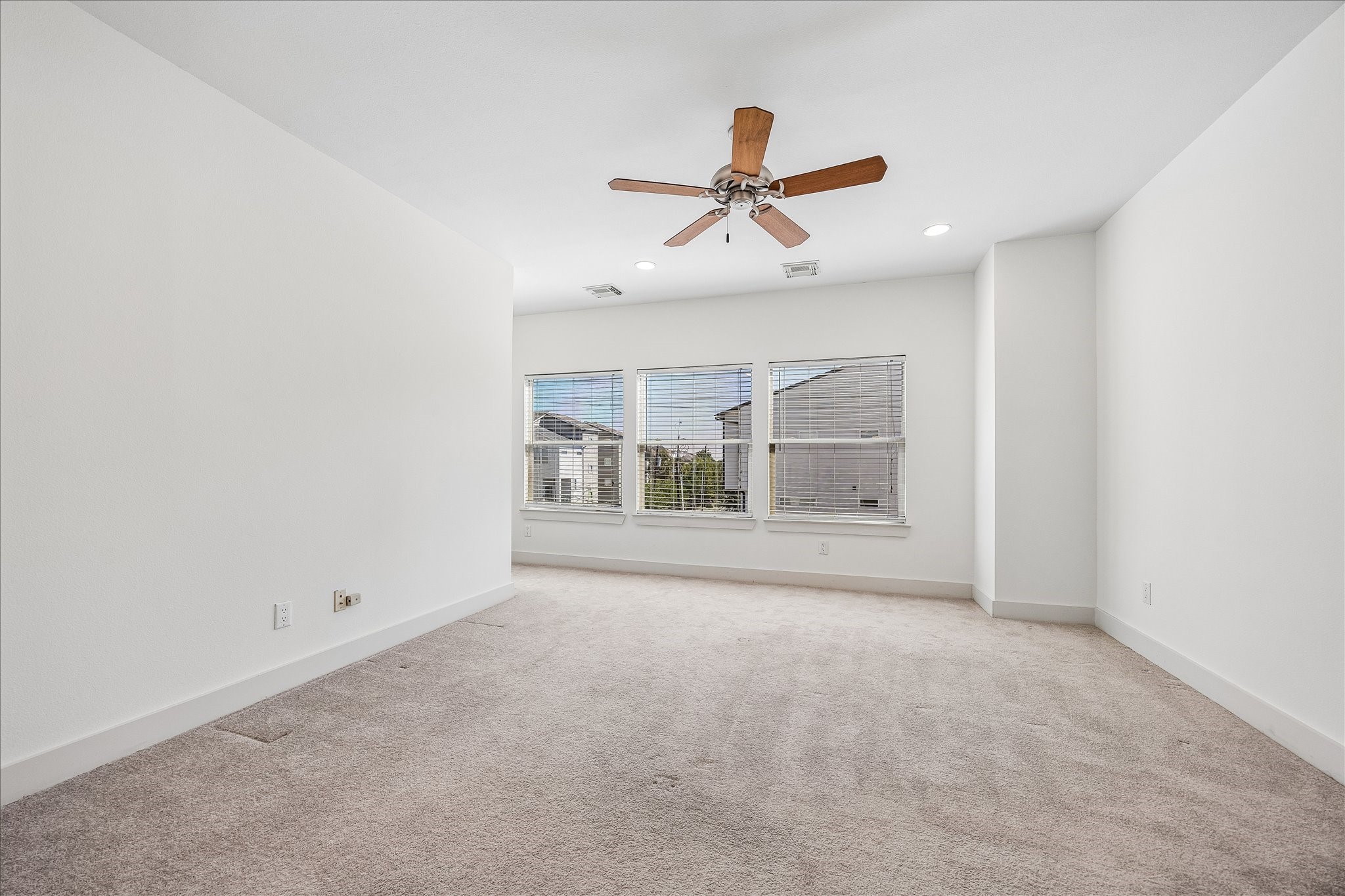 2121 Cohn Street, Houston, TX 77007
