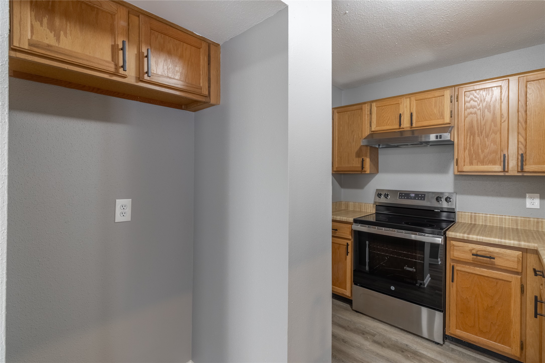 12320 Crest Lake Drive, Houston, TX 77072