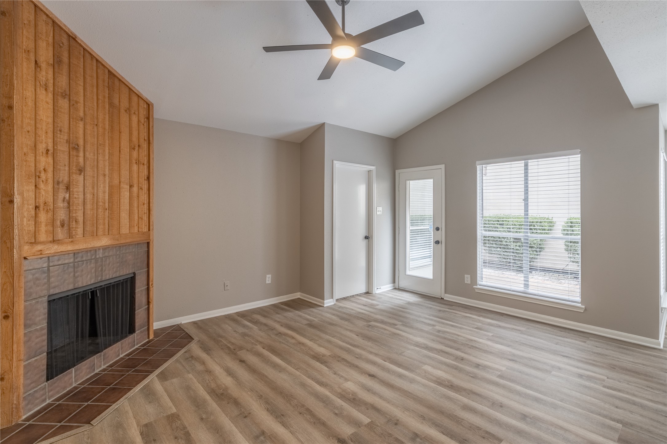 12320 Crest Lake Drive, Houston, TX 77072