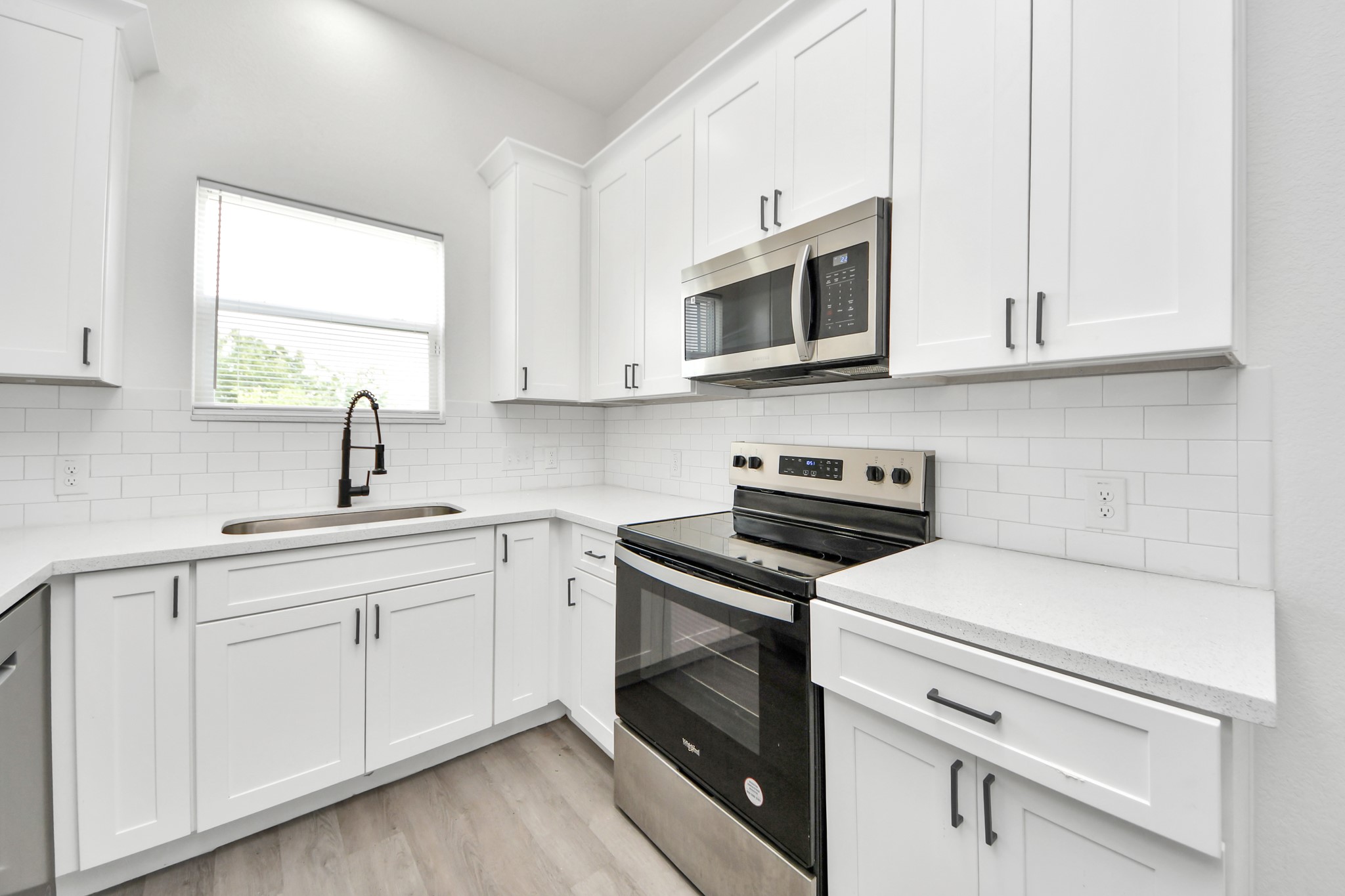 318 Tennessee Street, #AB, Houston, TX 77029
