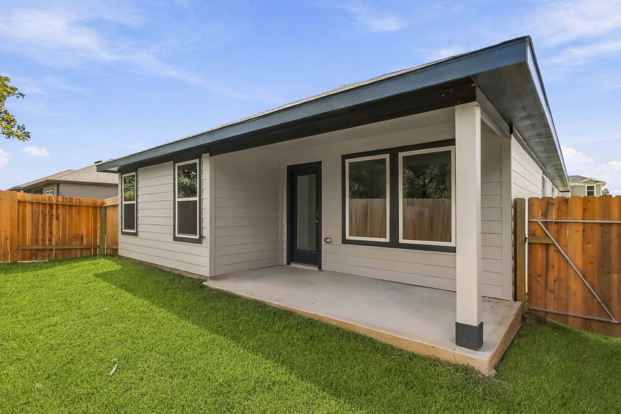 13050 Sorrento Bay Drive, Willis, TX 77318