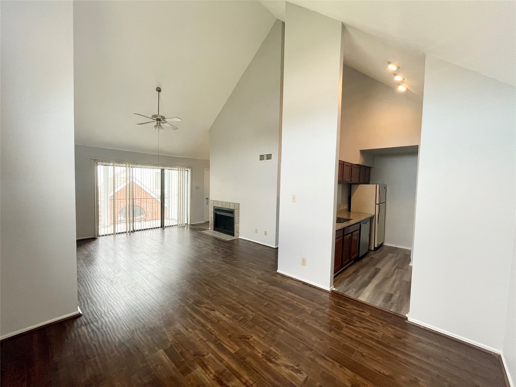 14550 Fonmeadow Drive, #806, Houston, TX 77035 14550 Fonmeadow Drive, #806, Houston, TX 77035