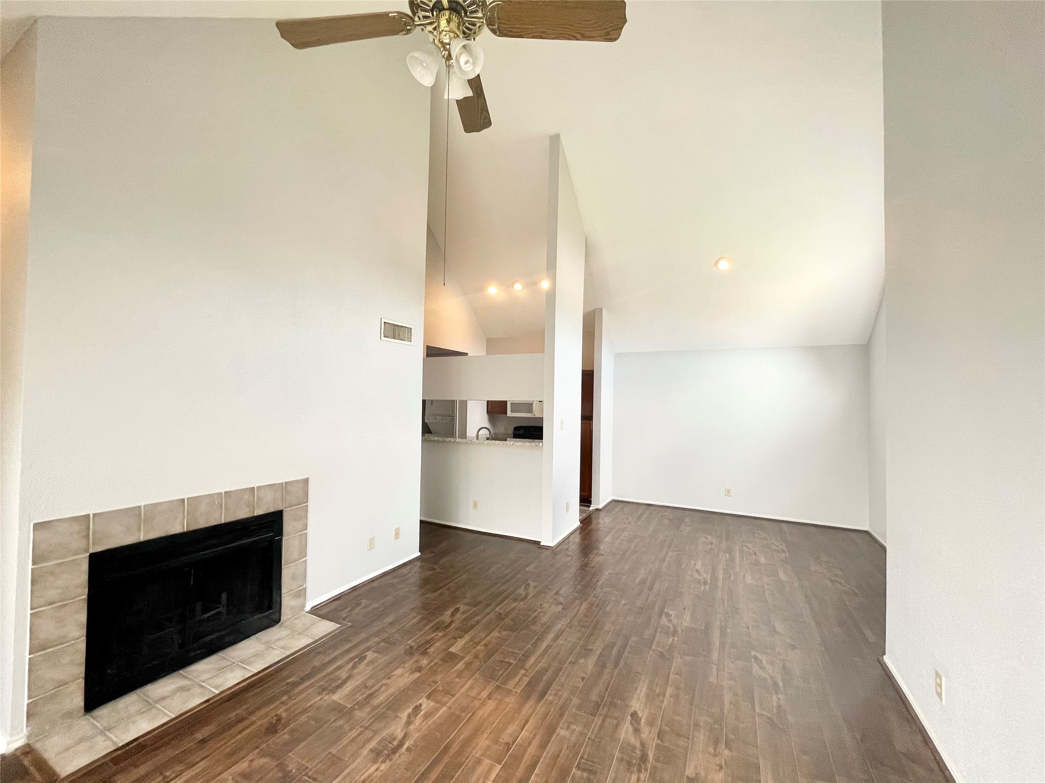 14550 Fonmeadow Drive, #806, Houston, TX 77035 14550 Fonmeadow Drive, #806, Houston, TX 77035