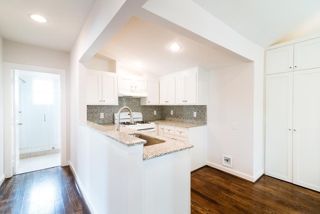 Granite counters and tons of cabinet space - refrigerator included! Granite counters and tons of cabinet space - refrigerator included!