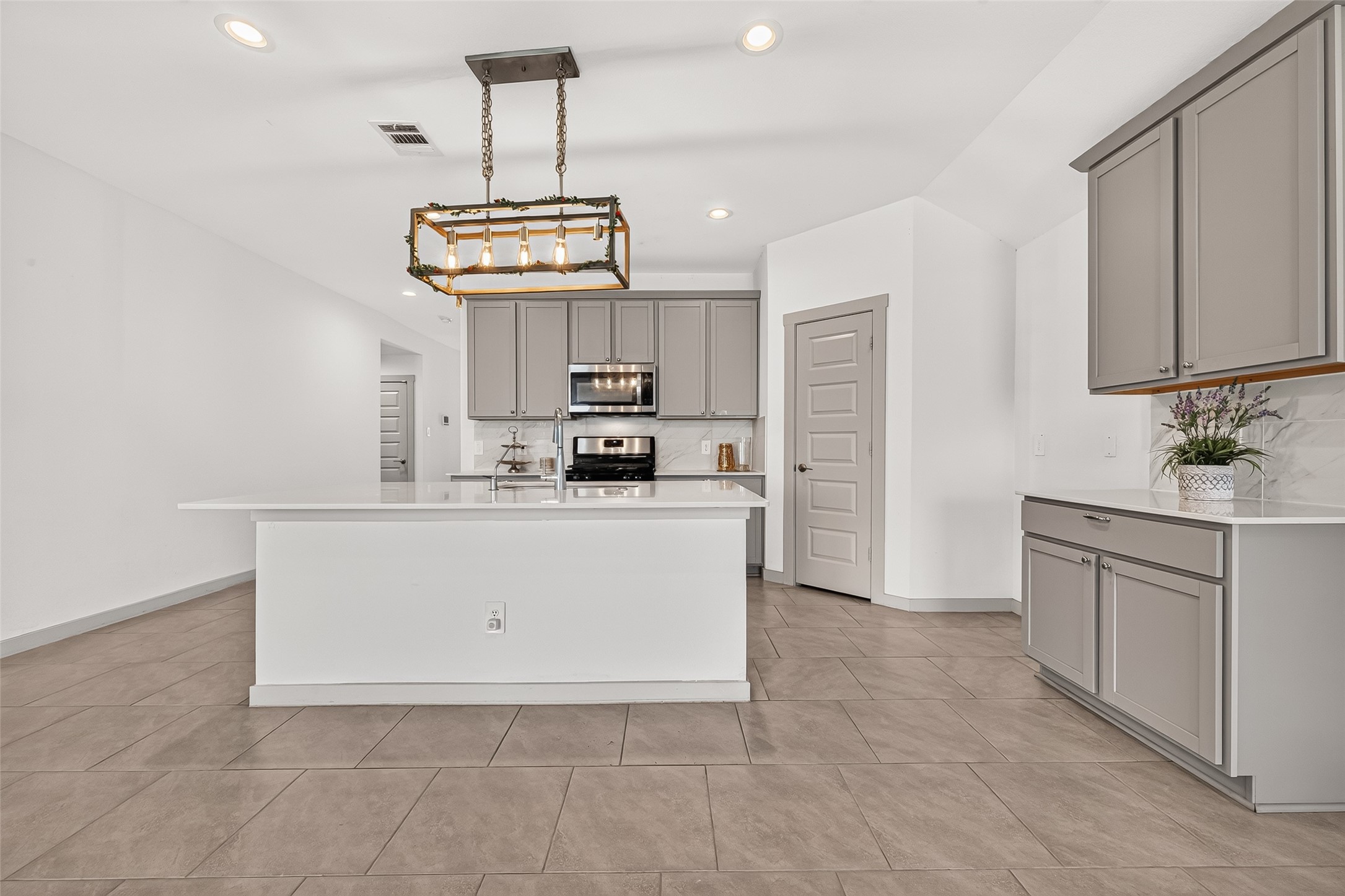 3943 Canyon Shore Lane, Missouri City, TX 77459