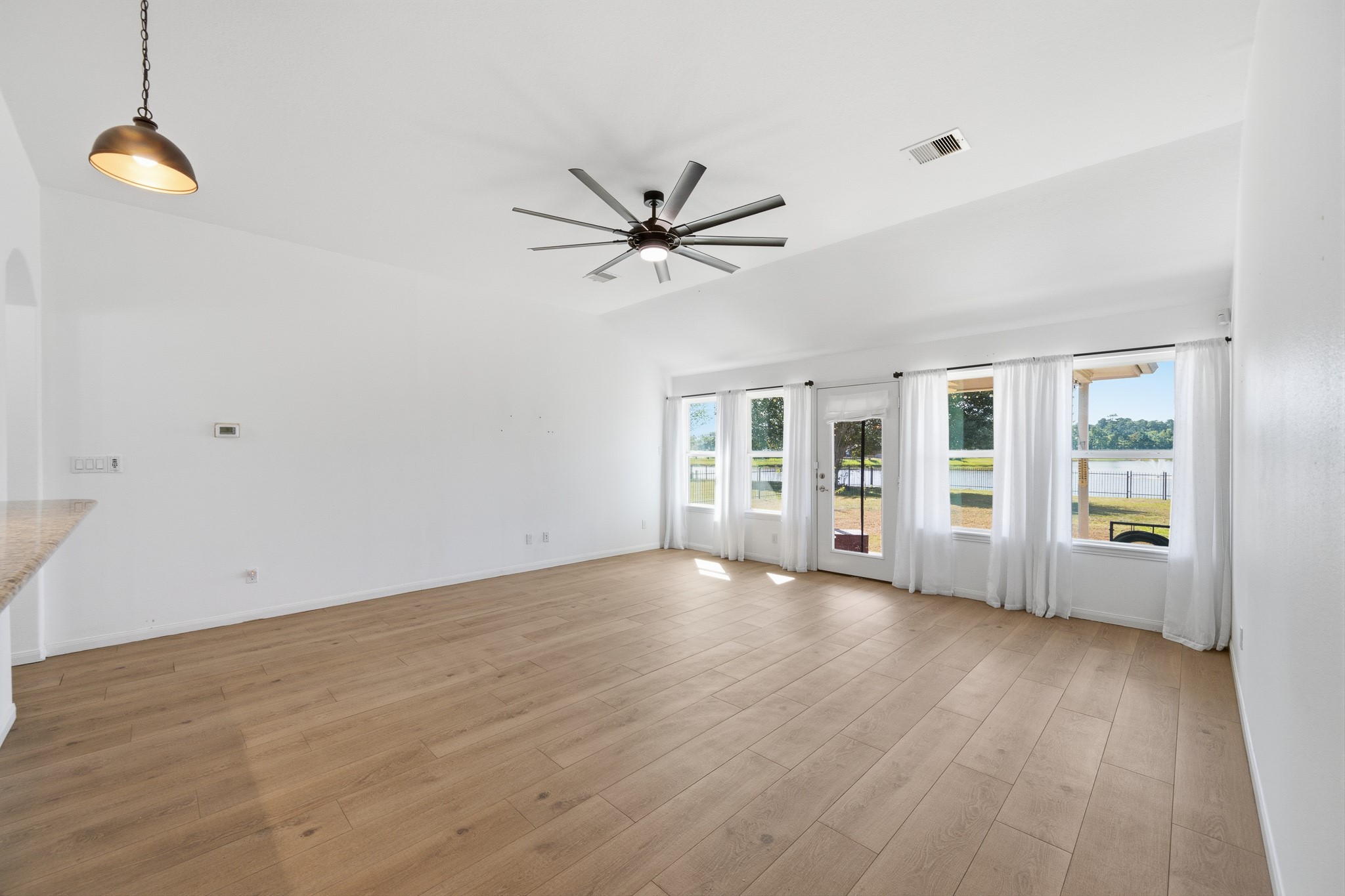 9303 E Lakeside Drive, Magnolia, TX 77354