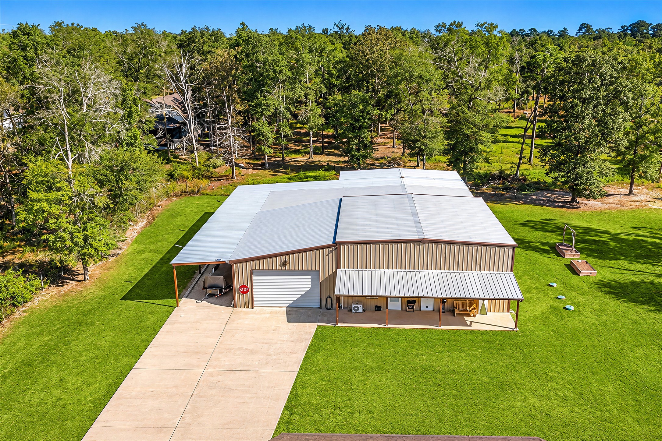 21215 Big Buck Drive, Cleveland, TX 77328