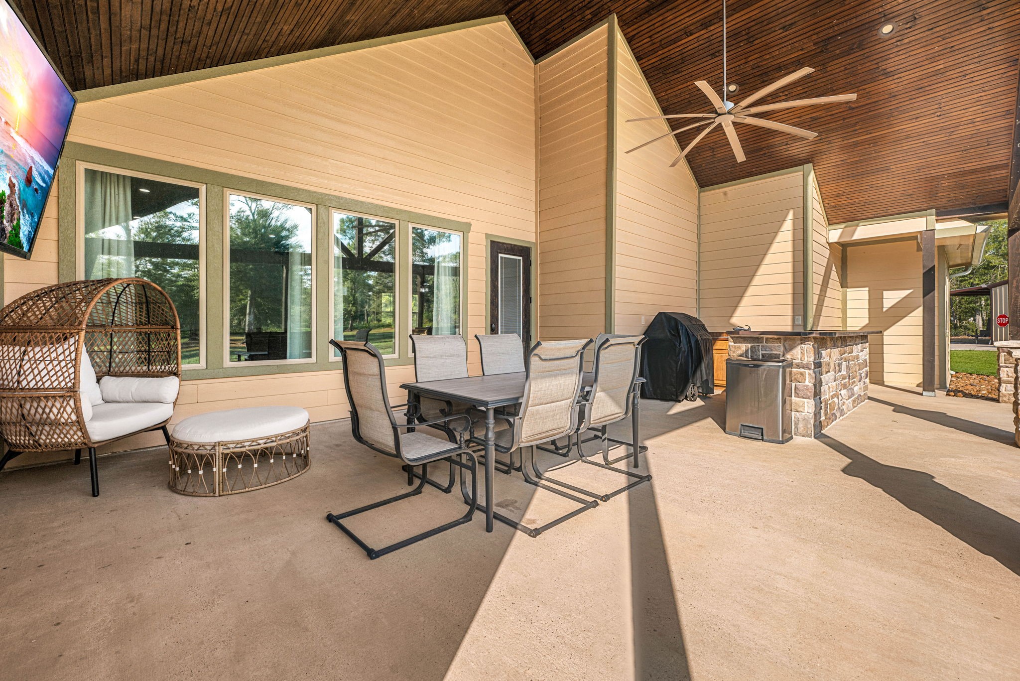 21215 Big Buck Drive, Cleveland, TX 77328