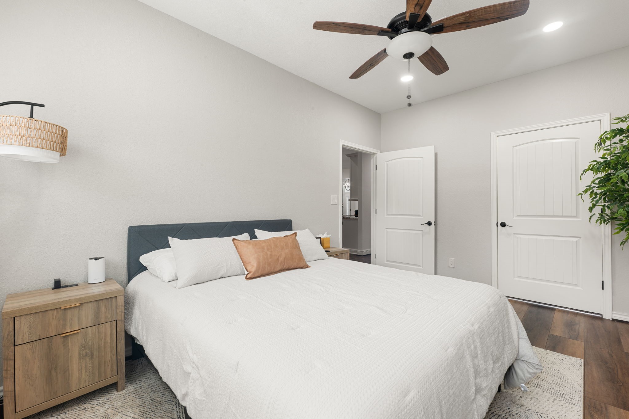 21215 Big Buck Drive, Cleveland, TX 77328
