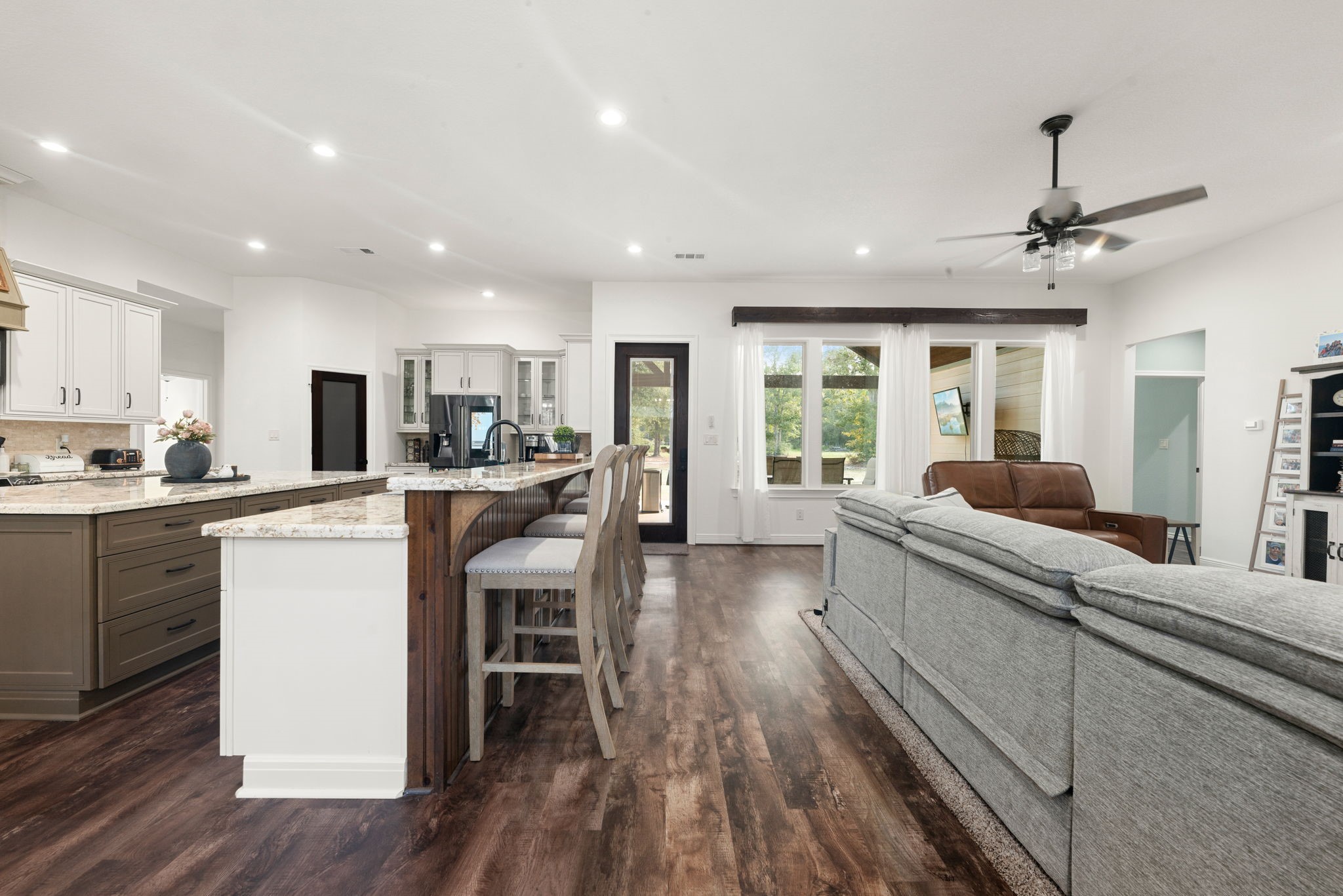 21215 Big Buck Drive, Cleveland, TX 77328 21215 Big Buck Drive, Cleveland, TX 77328