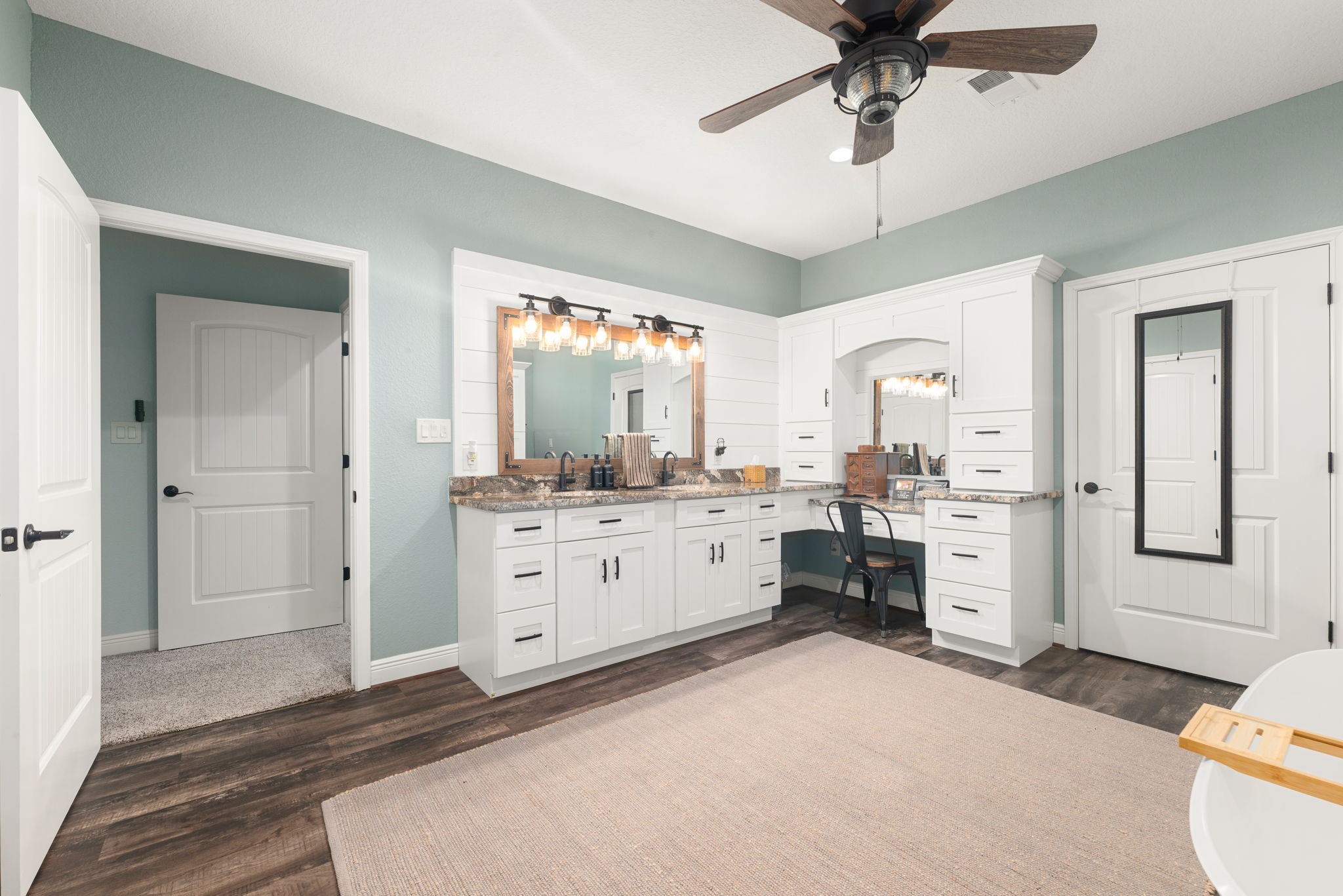 21215 Big Buck Drive, Cleveland, TX 77328