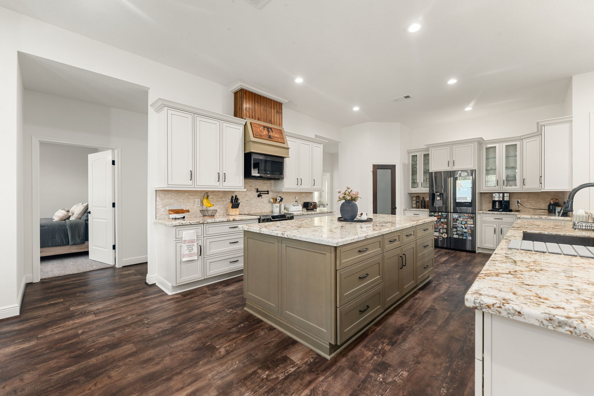 21215 Big Buck Drive, Cleveland, TX 77328