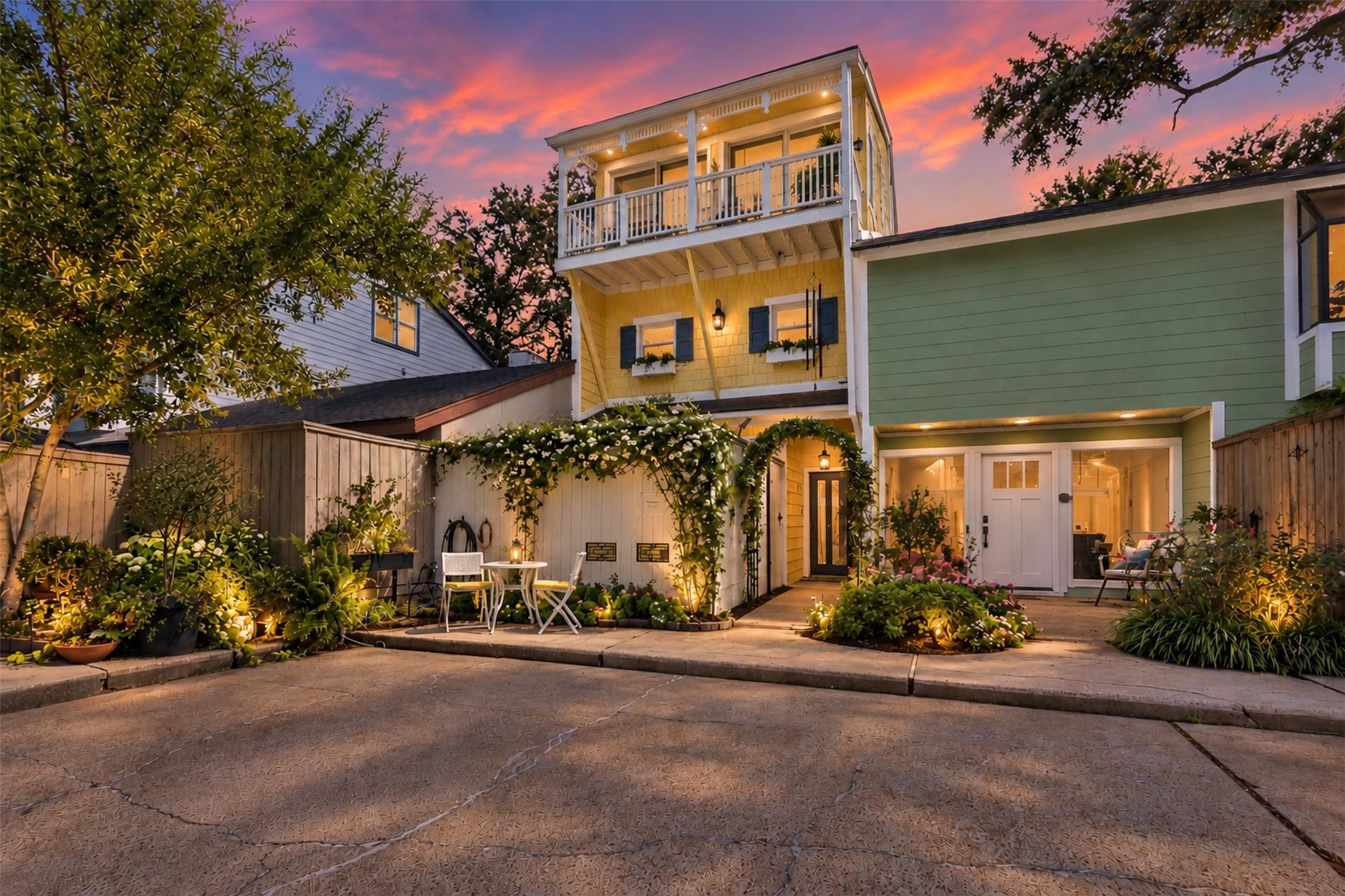 2011 Lakewood Court, Willis, TX 77318 2011 Lakewood Court, Willis, TX 77318