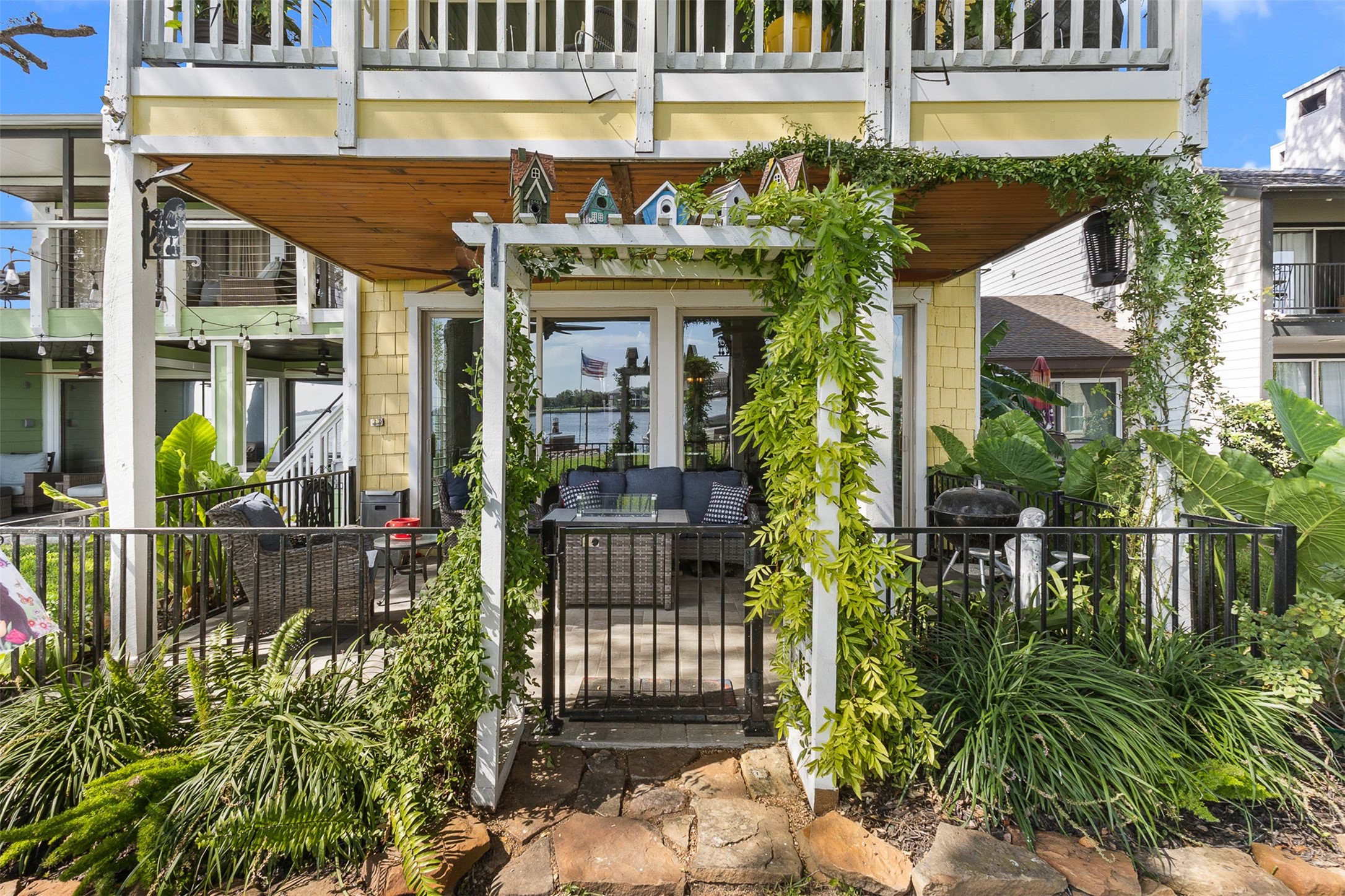 2011 Lakewood Court, Willis, TX 77318