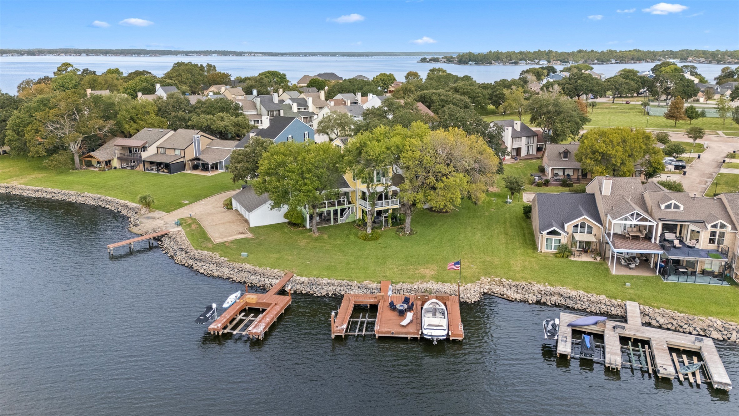 2011 Lakewood Court, Willis, TX 77318
