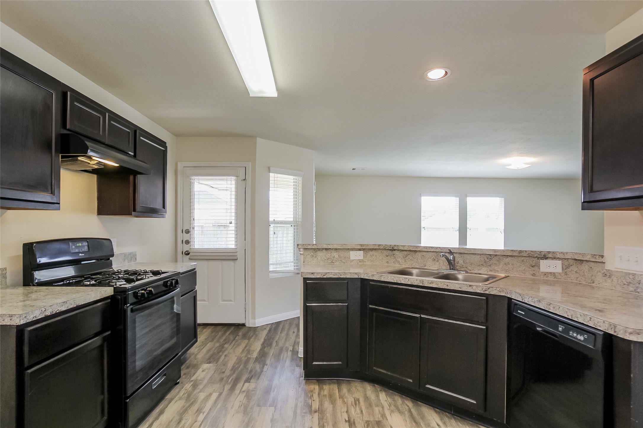 Photos may be representative of the floor plan and not the exact home. Finishes, layout, and features of the actual property for lease may vary. Photos may be representative of the floor plan and not the exact home. Finishes, layout, and features of the actual property for lease may vary.