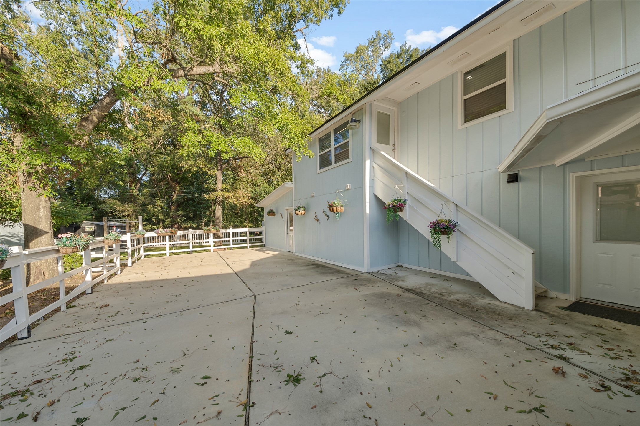 25318 Spring Ridge Drive, Spring, TX 77386 25318 Spring Ridge Drive, Spring, TX 77386