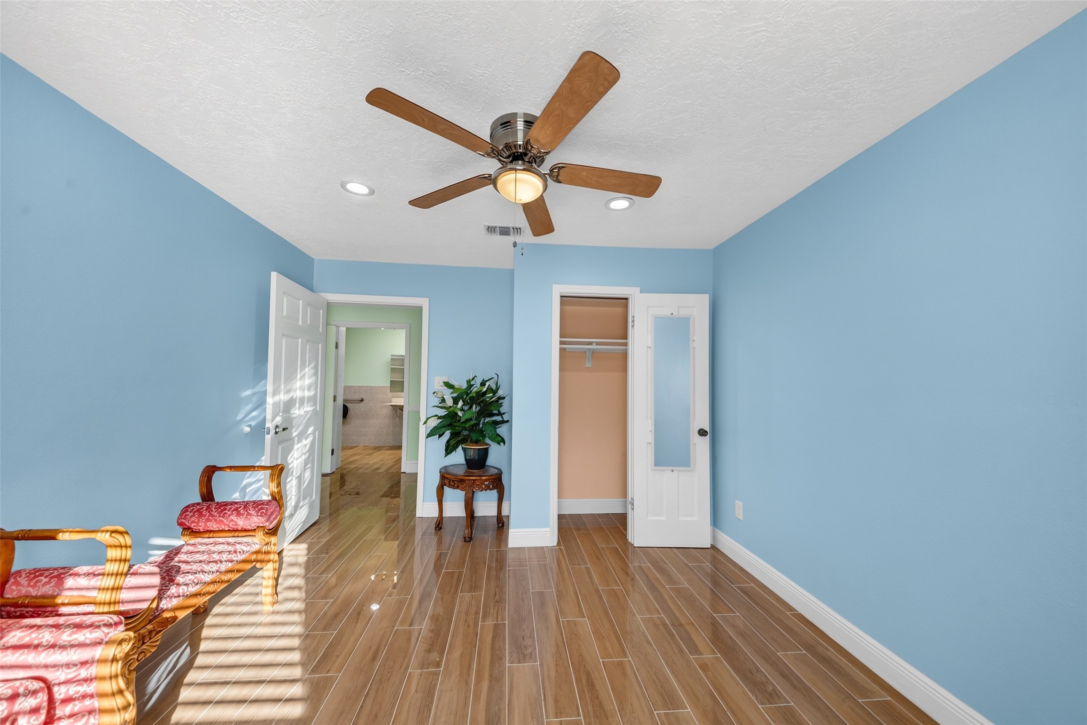 25318 Spring Ridge Drive, Spring, TX 77386