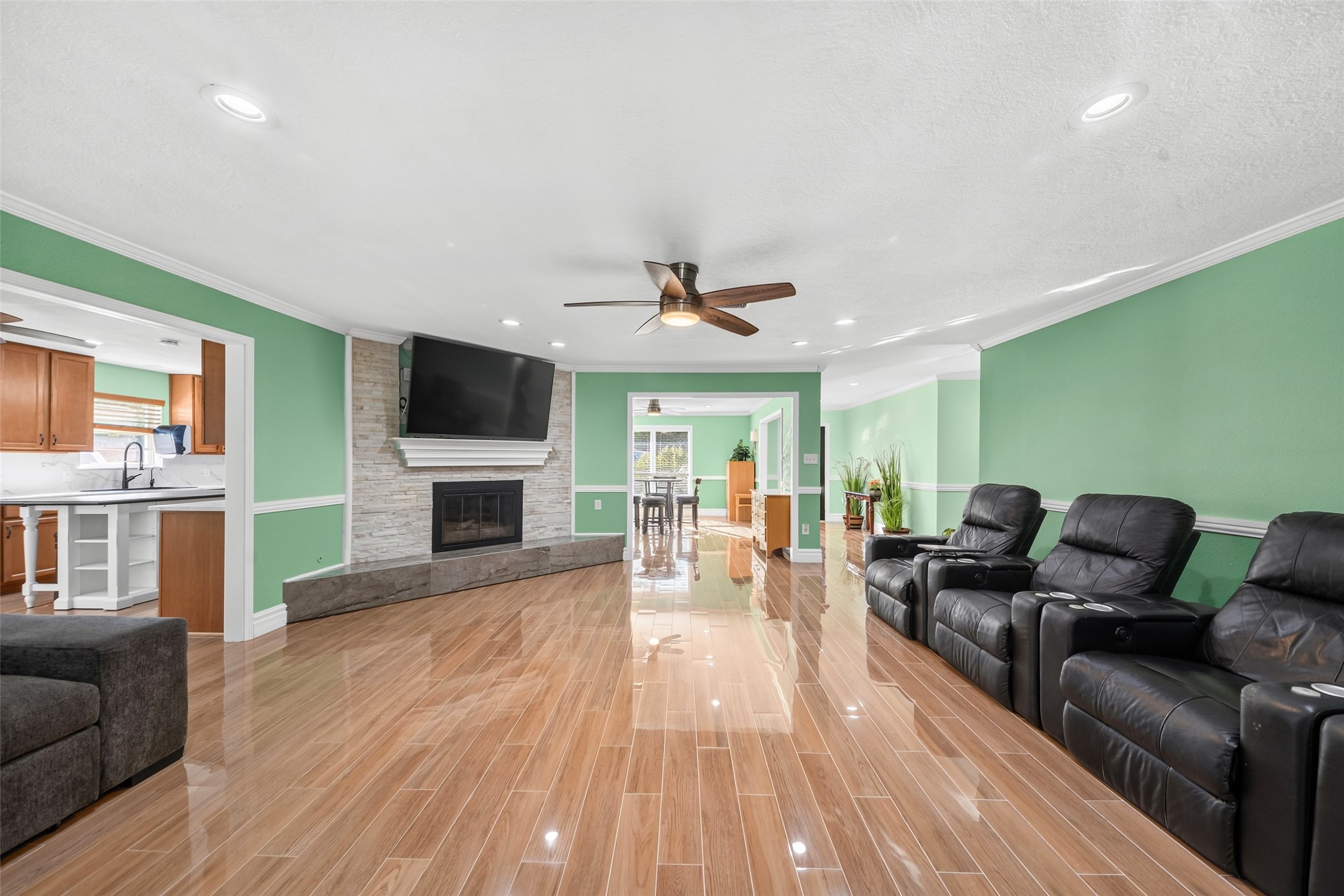 25318 Spring Ridge Drive, Spring, TX 77386