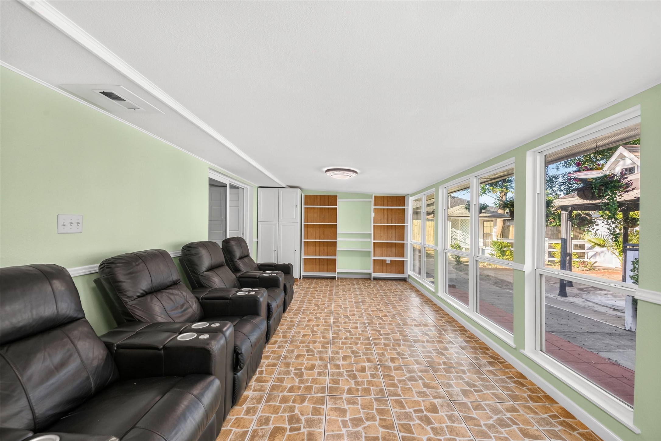 25318 Spring Ridge Drive, Spring, TX 77386
