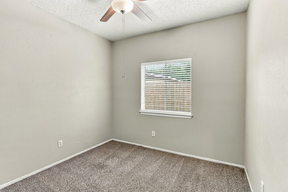 8123 Summer Trail Drive, Houston, TX 77040