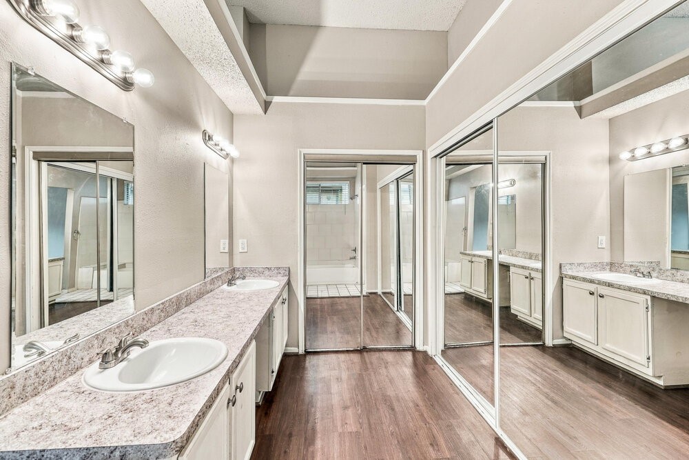 8123 Summer Trail Drive, Houston, TX 77040