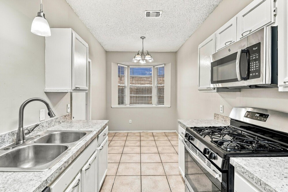 8123 Summer Trail Drive, Houston, TX 77040