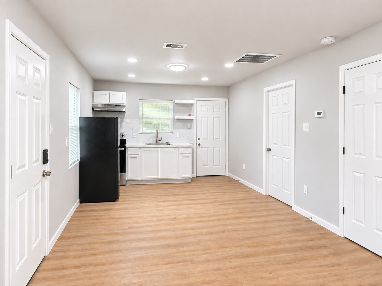 15521 Highway 6, Santa Fe, TX 77517