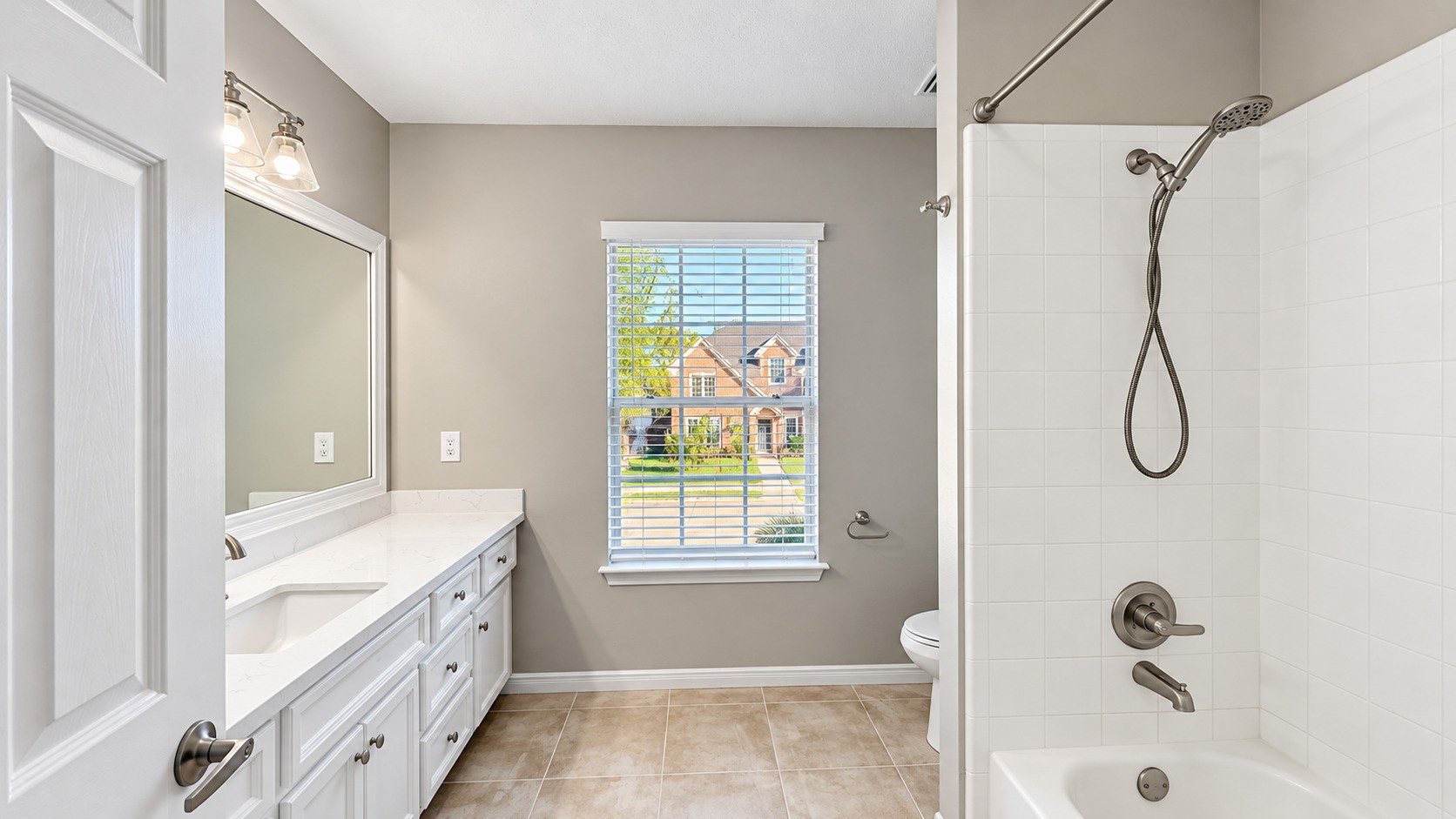 1406 Forest Hollow Drive, Missouri City, TX 77459
