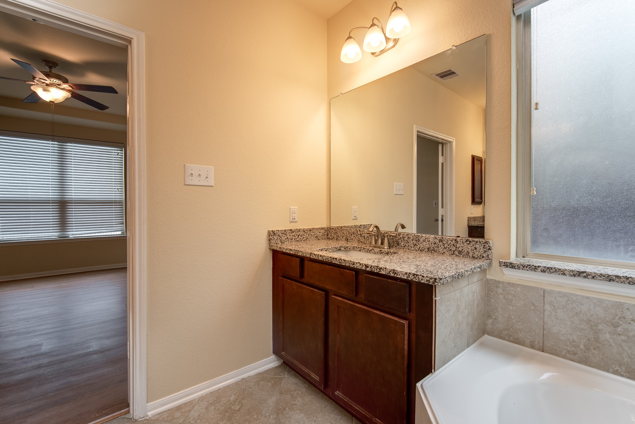 9422 Harmony Lake Lane, Richmond, TX 77469