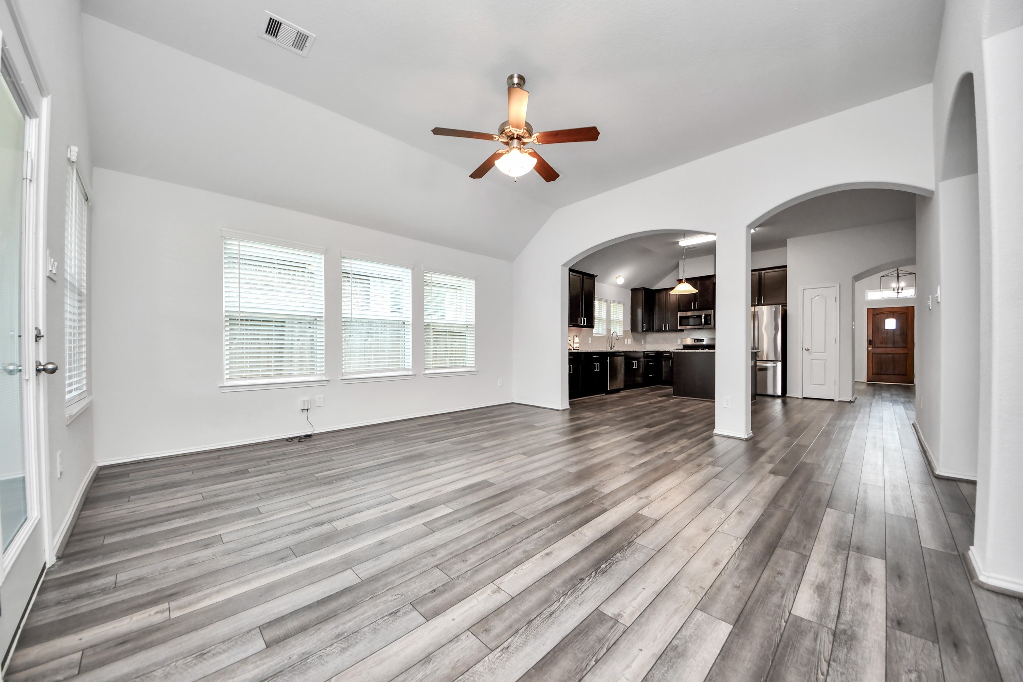 5186 Dry Hollow Drive, Alvin, TX 77511