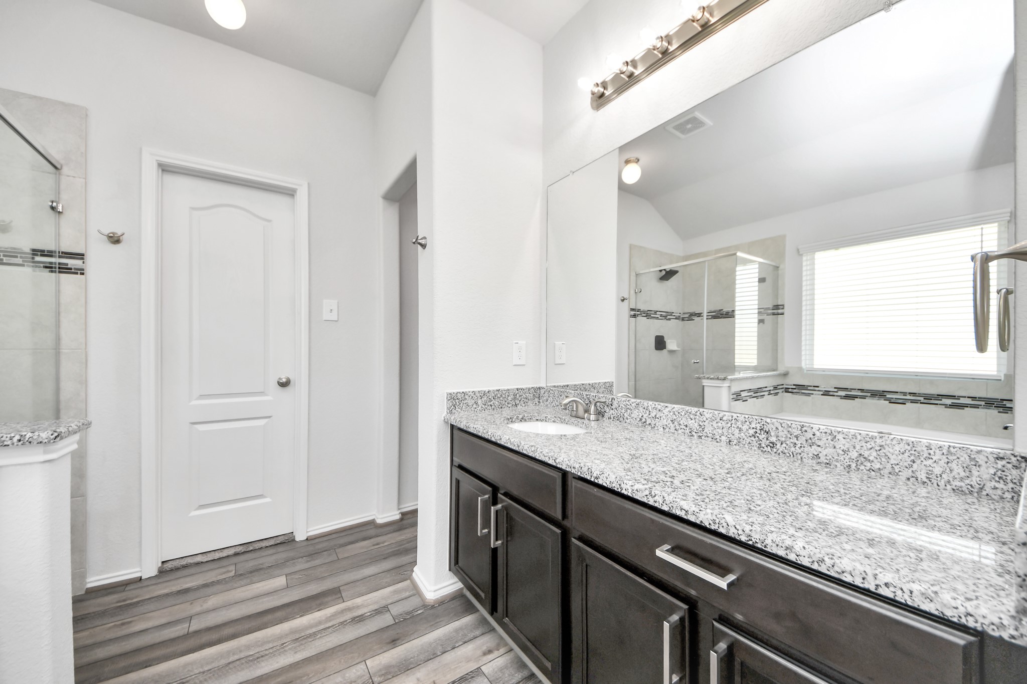5186 Dry Hollow Drive, Alvin, TX 77511