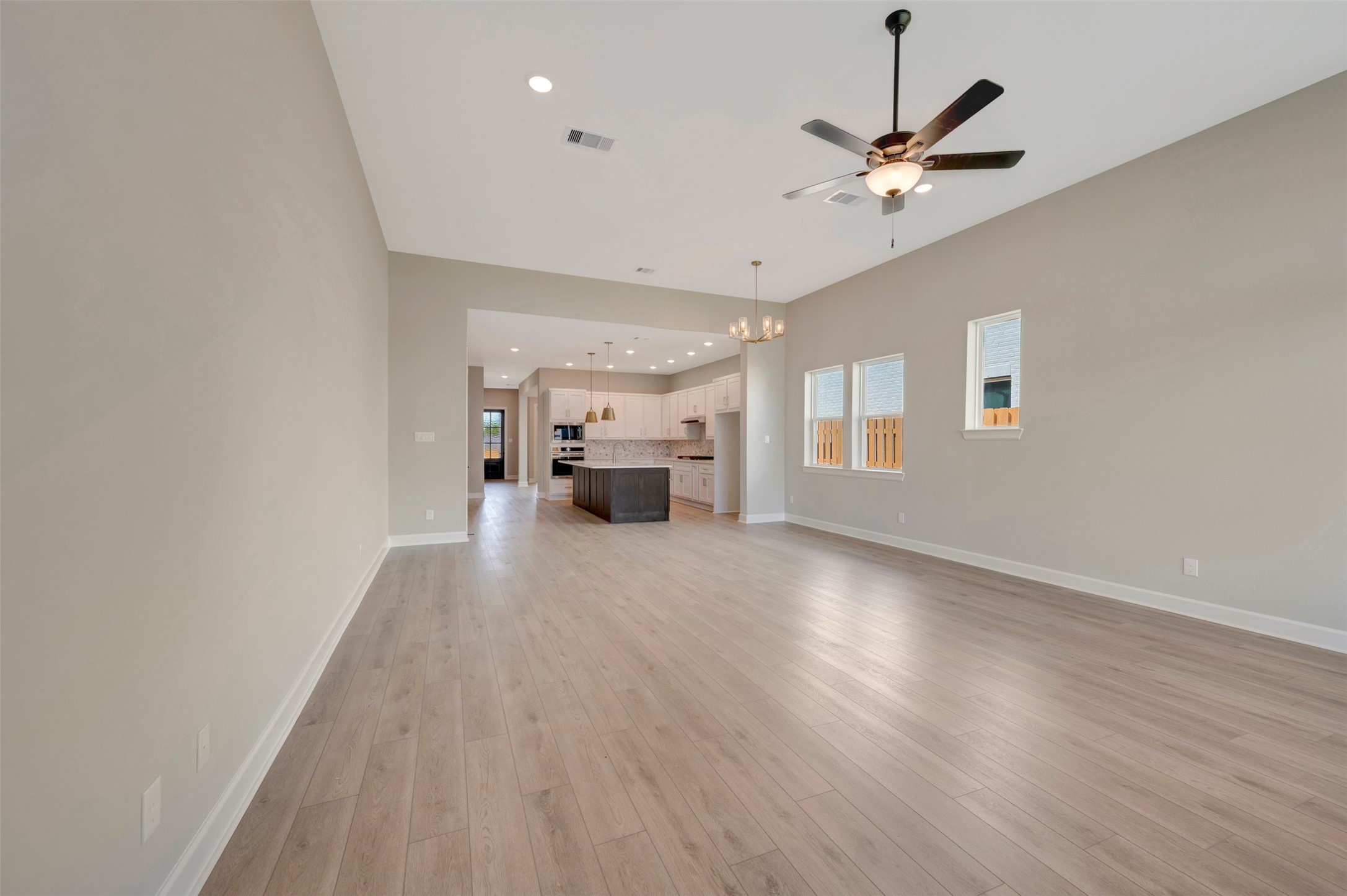2014 Escobar Street, Montgomery, TX 77316