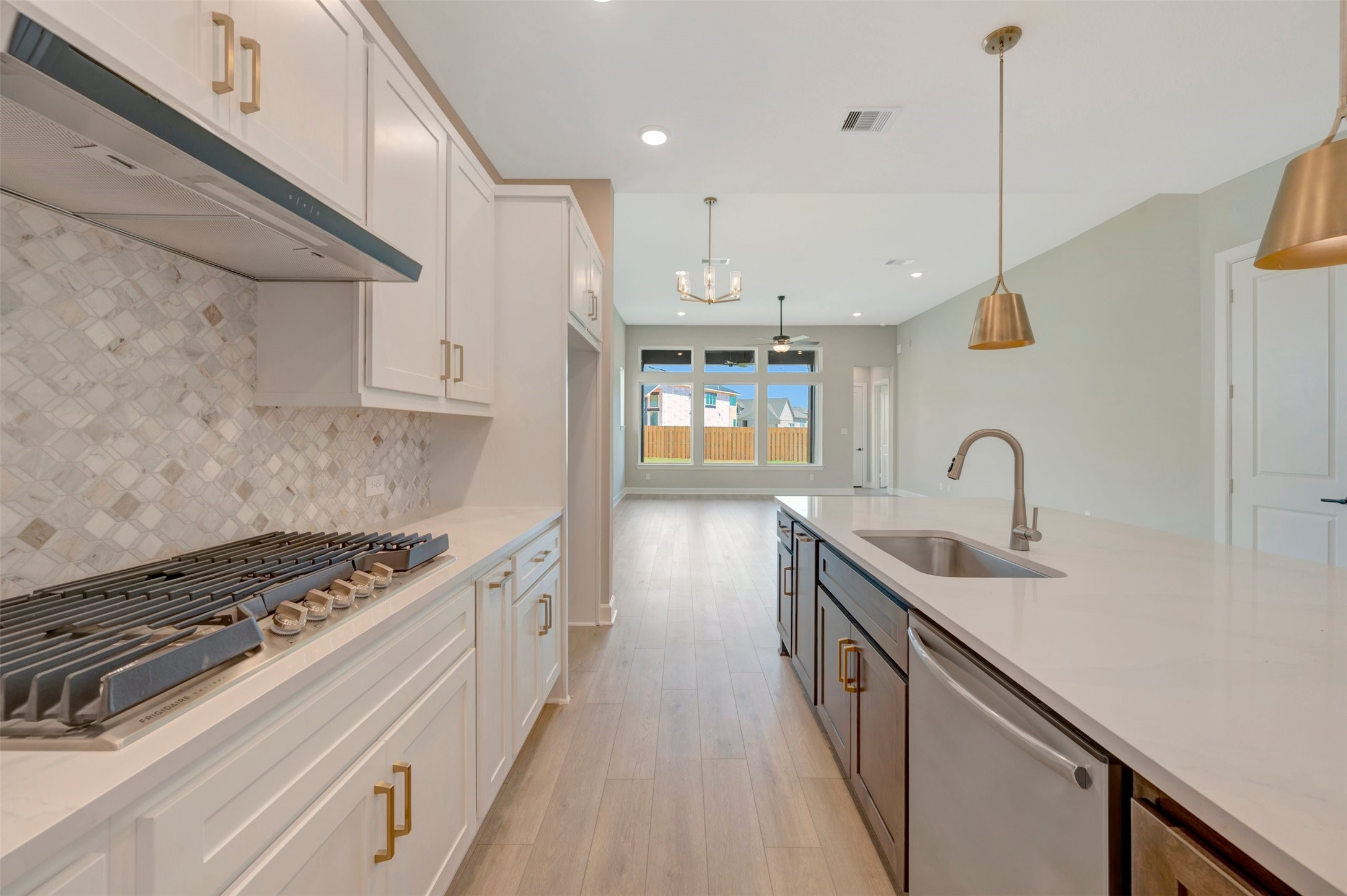 2014 Escobar Street, Montgomery, TX 77316