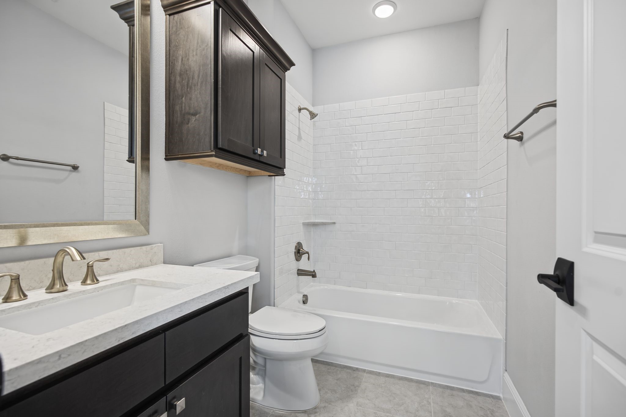 2nd Floor Full Bath