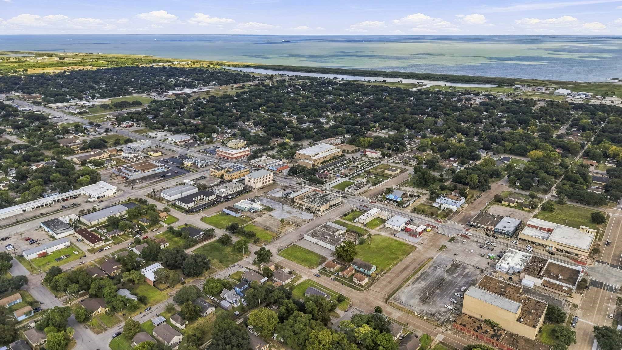 0 6th Avenue N, Texas City, TX 77590