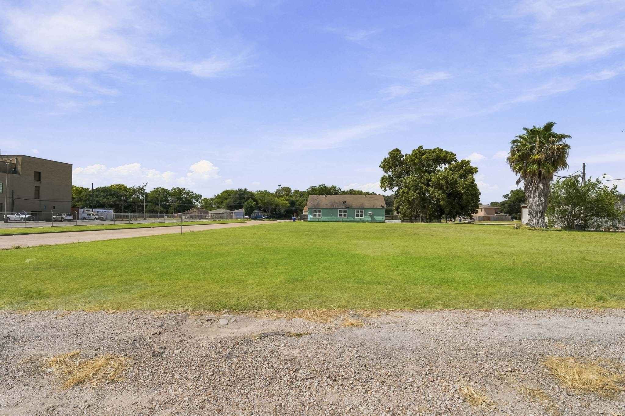 0 6th Avenue N, Texas City, TX 77590