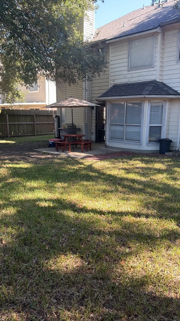 1122 Wentworth Drive, Pearland, TX 77584