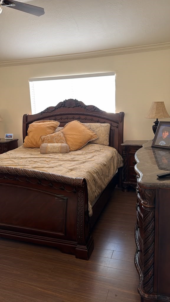 1122 Wentworth Drive, Pearland, TX 77584