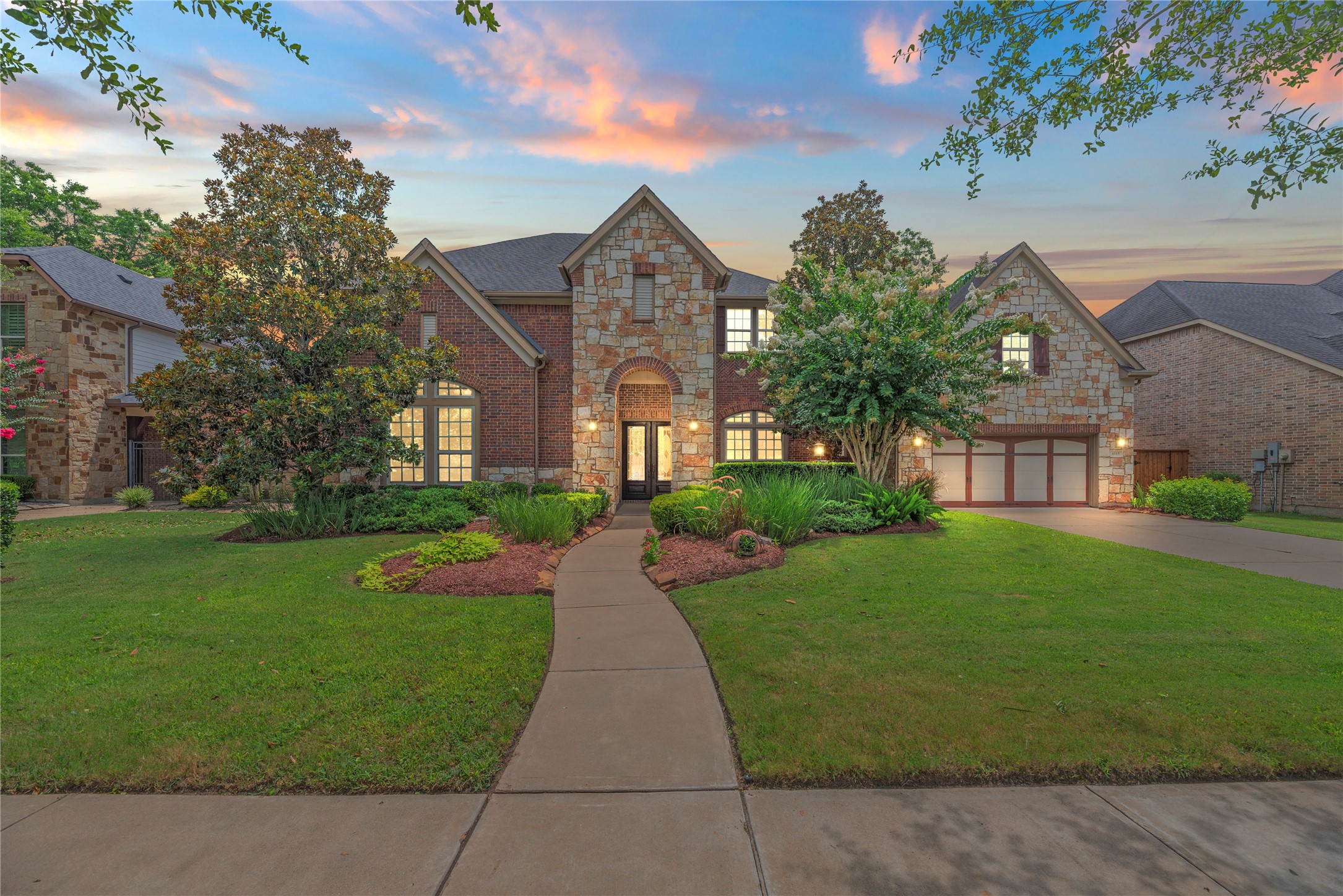 Welcome to 6115 Duke Trail!