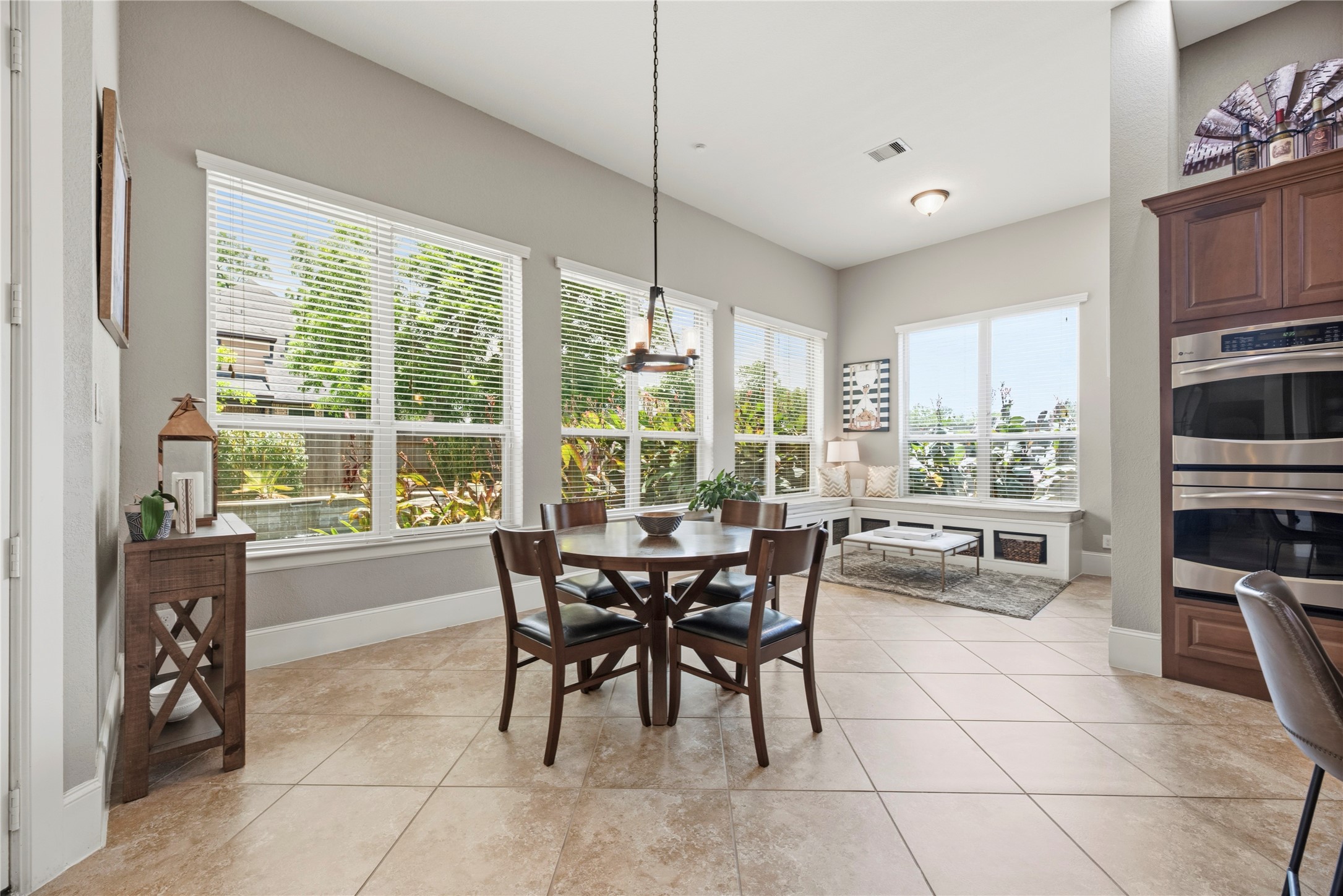 Breakfast nook - the perfect place to start your day.