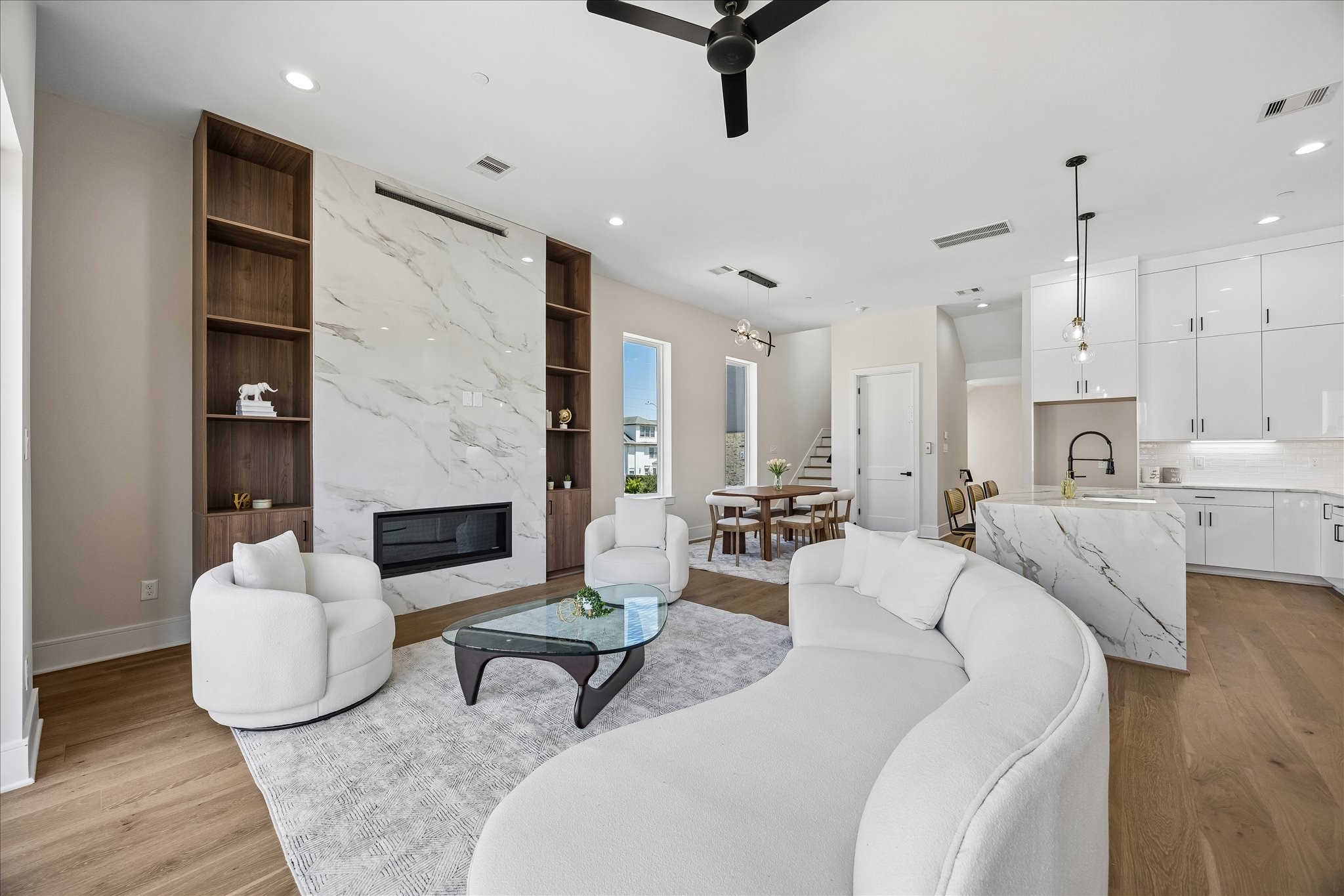 5861 Winsome Lane, Houston, TX 77057