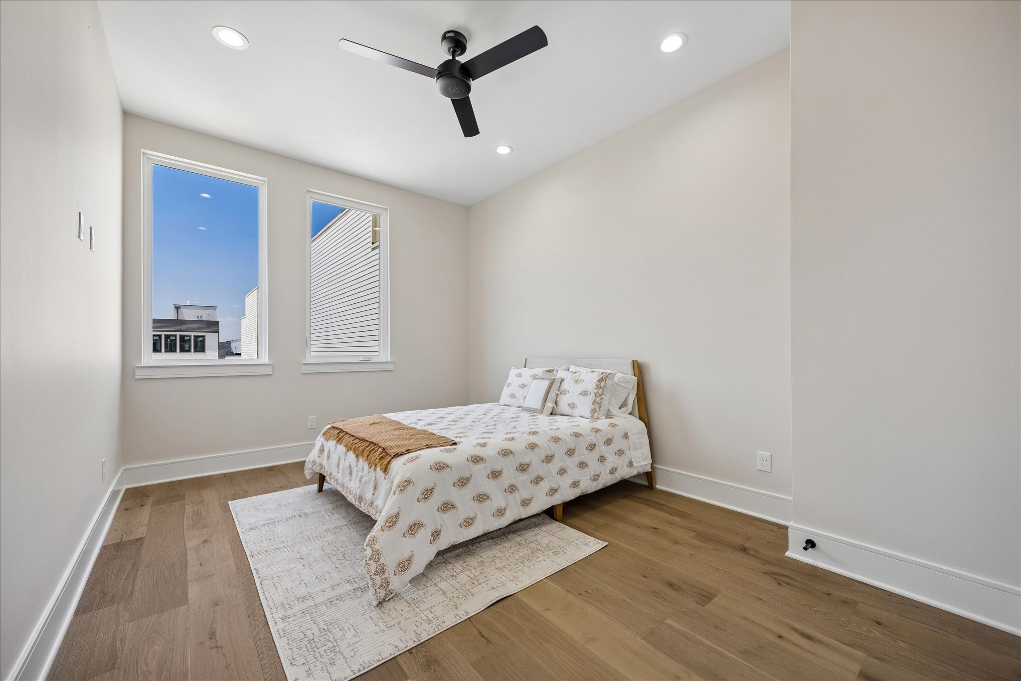 5861 Winsome Lane, Houston, TX 77057