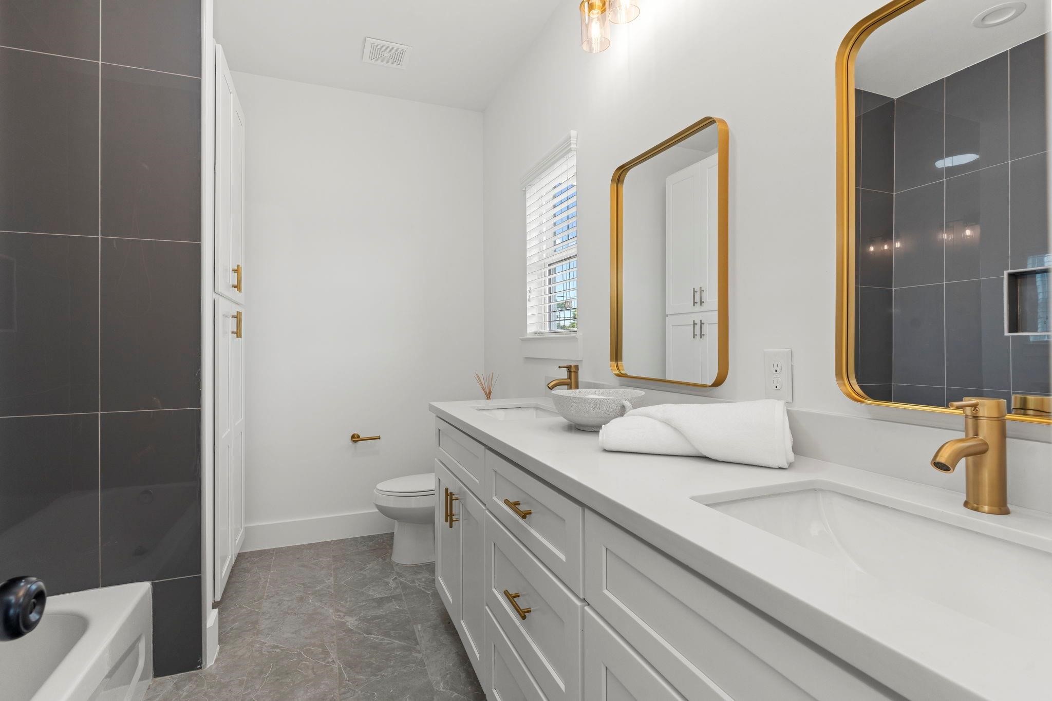 1517 Egypt Street, Houston, TX 77009