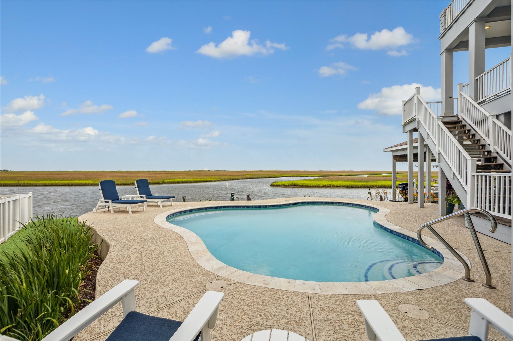 The perfect setting for enjoying sun-soaked days and picturesque water views