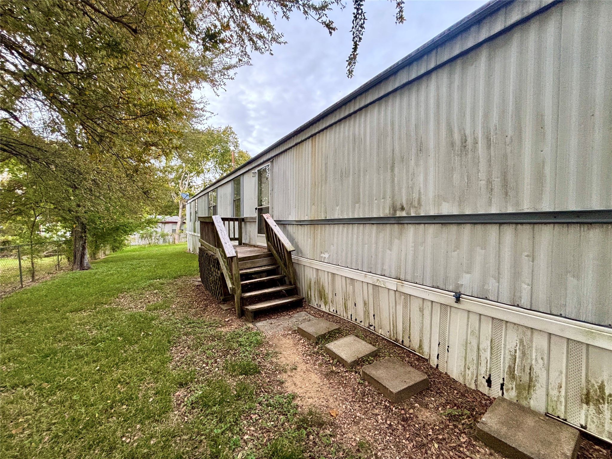 13233 Hilltop Court, Willis, TX 77318