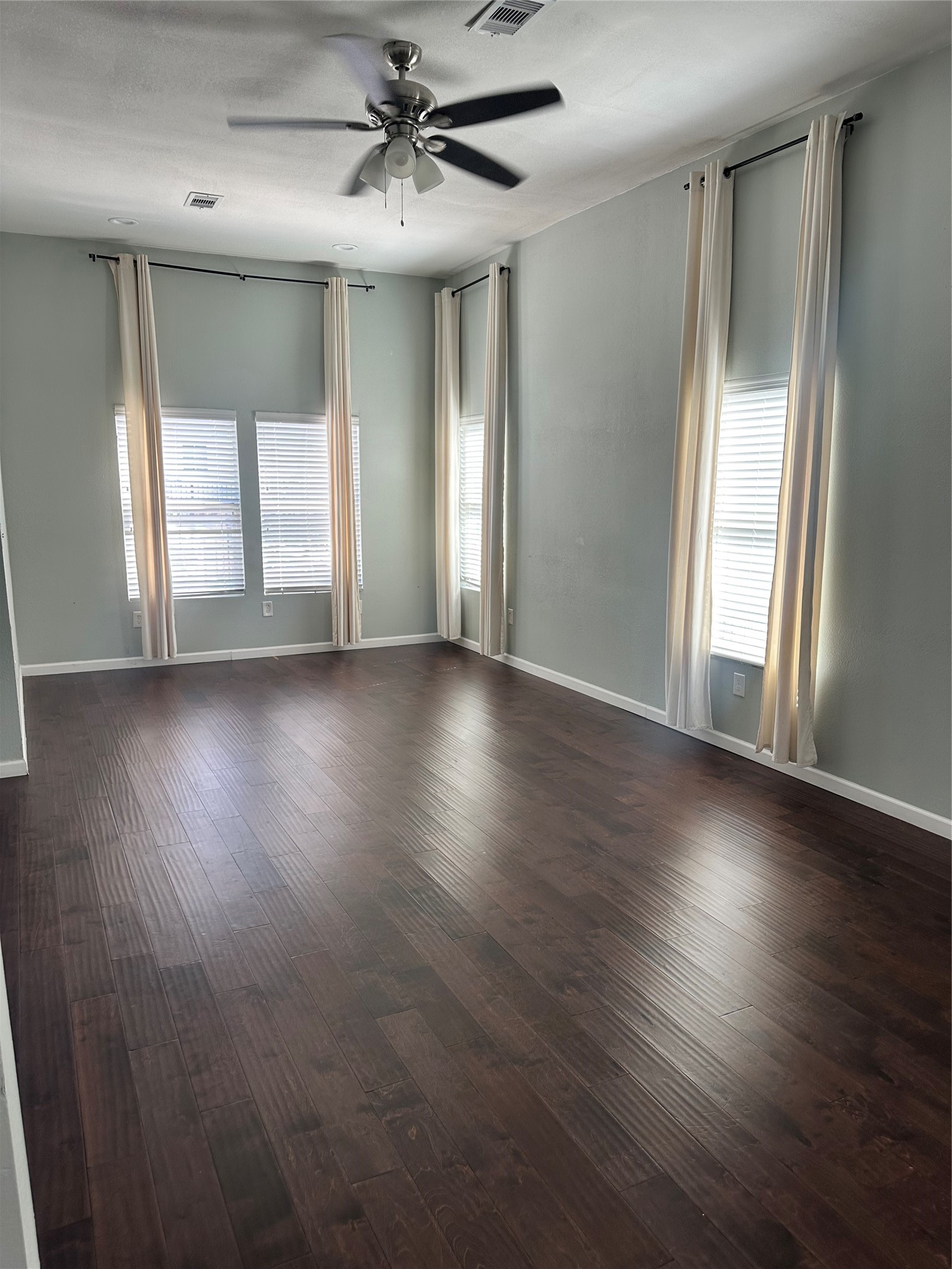 229 Everton Street, Houston, TX 77003 229 Everton Street, Houston, TX 77003